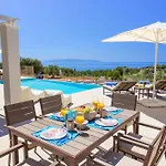 Villa Pangea Kalli